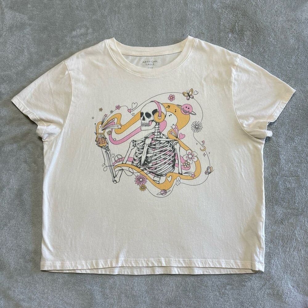 American Eagle skeleton graphic tshirt top short sleeve halloween spooky cotton